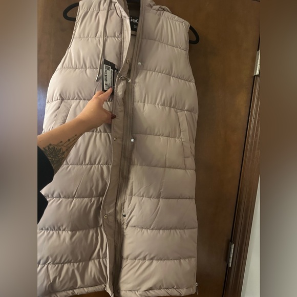 GoGG Longline Puffer Vest. - Picture 5 of 12